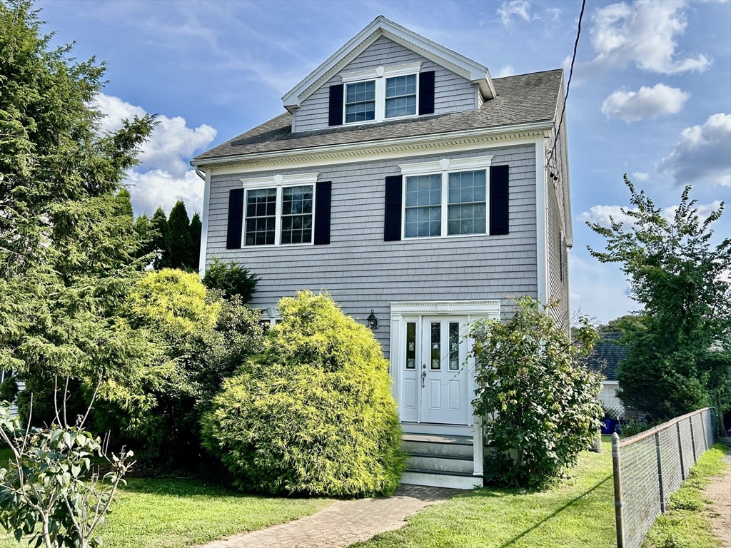 35 HIAWATHA AVENUE in Waltham