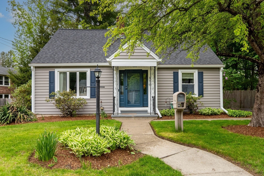 375 Union St in Millis