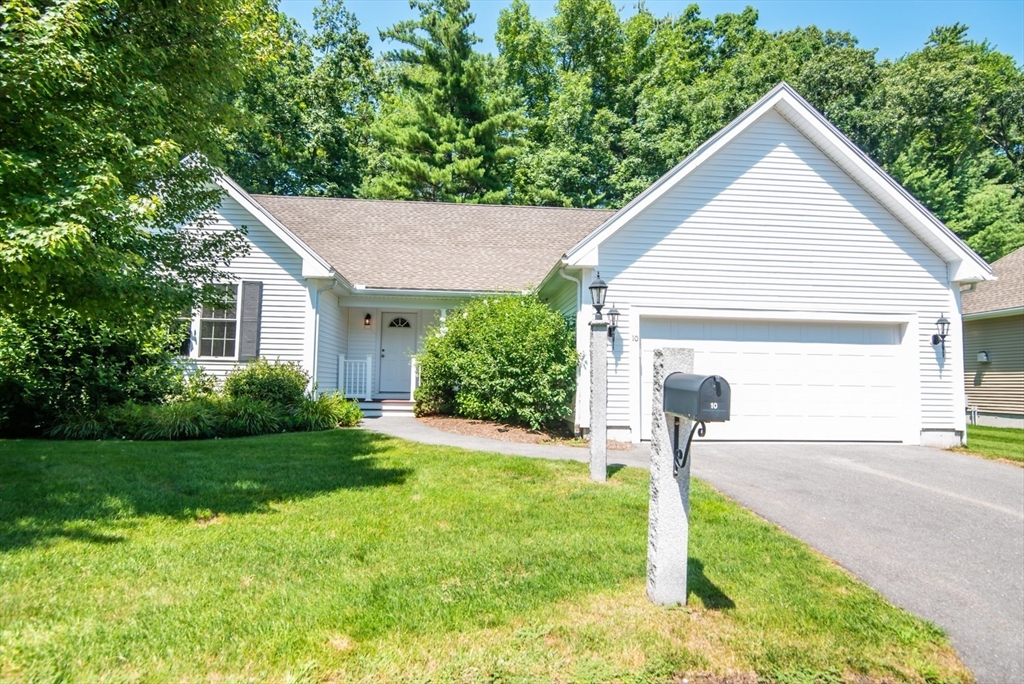 10 Ashley Ln #10 in Methuen