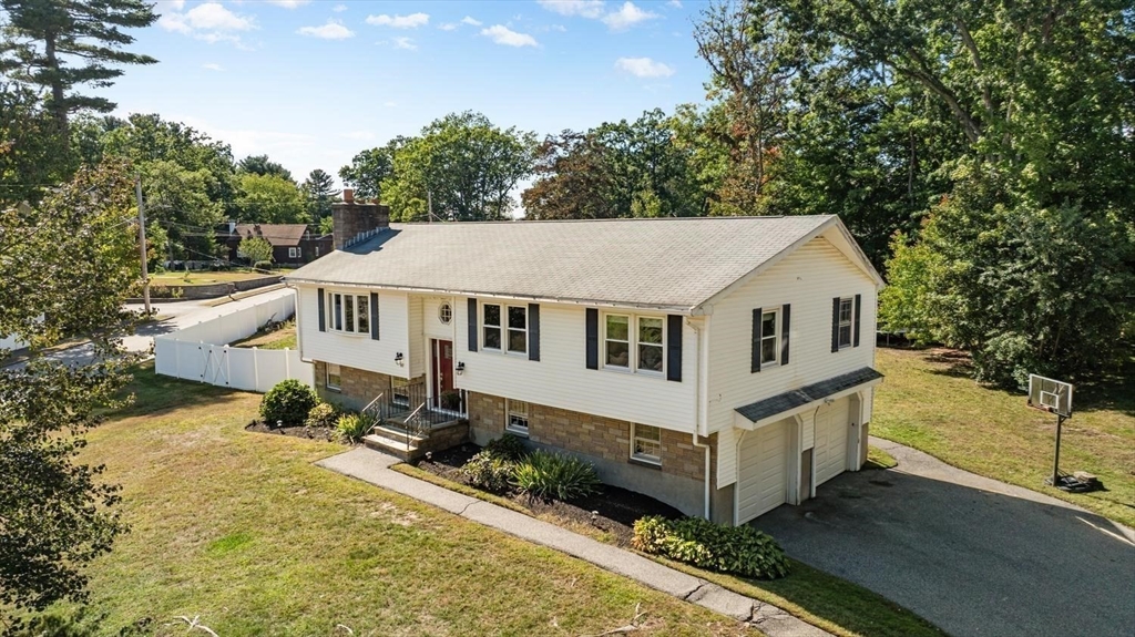 48 Marcia Rd in Wilmington