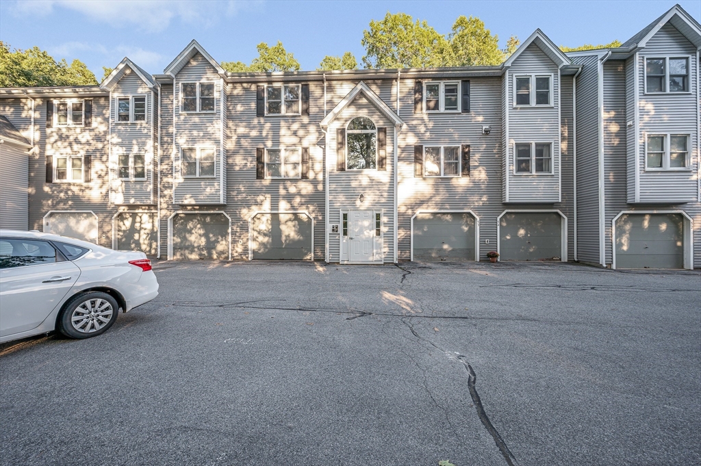 124 TENNIS PLAZA RD #56 in Dracut