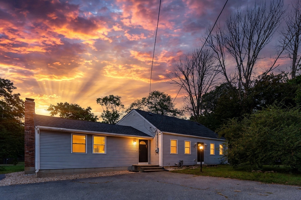 601 East St in Wrentham