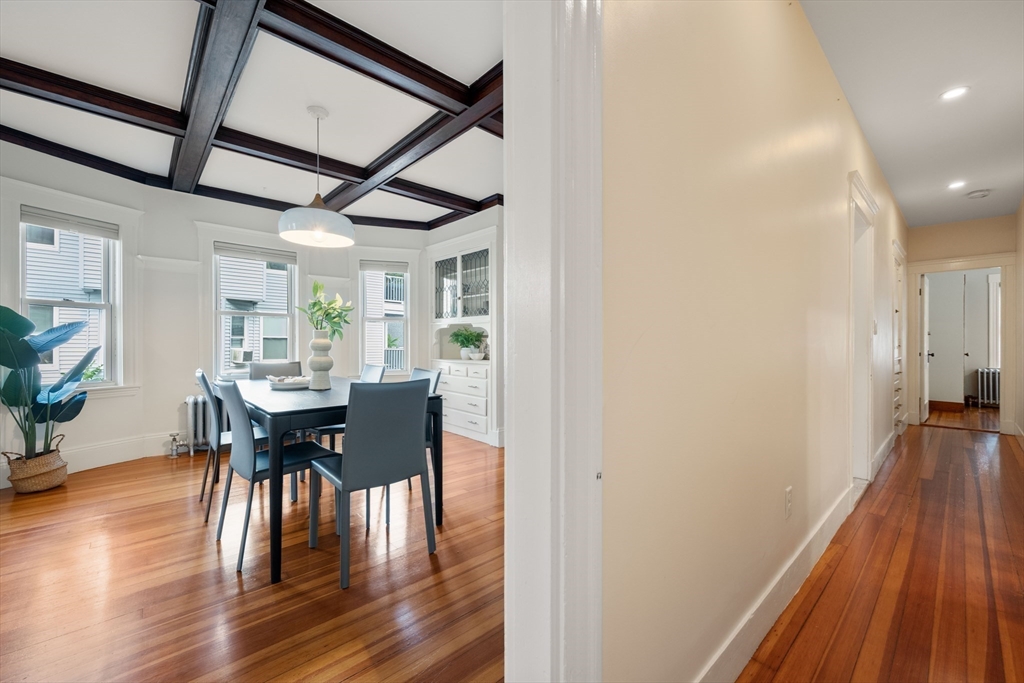 95 Hewlett St #1 in Roslindale