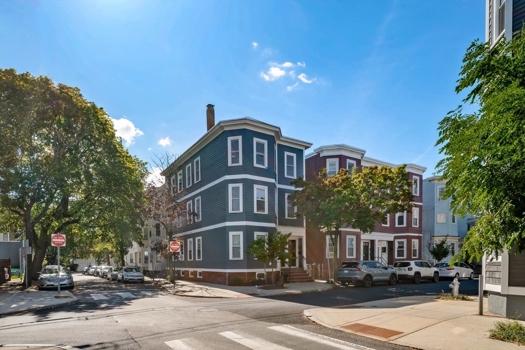 26 Plymouth #2 in Cambridge