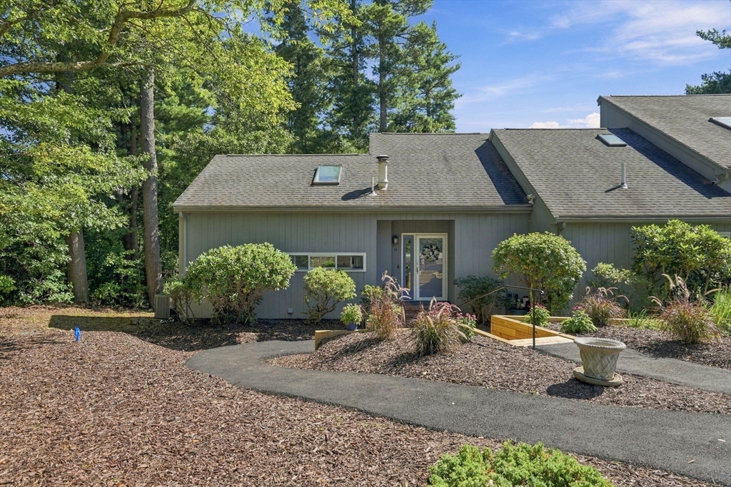 25 Trout Farm Ln #25 in Duxbury
