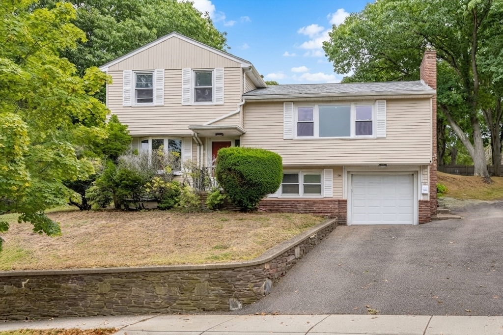 68 Faxon Ln in Quincy