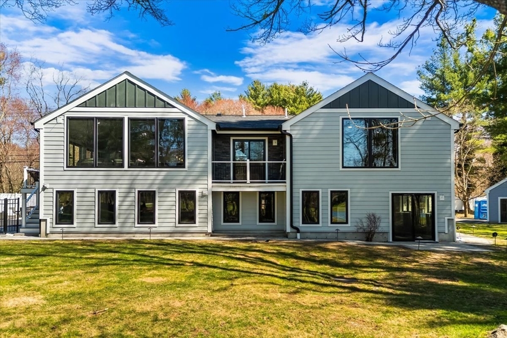 901 Randolph Ave in Milton