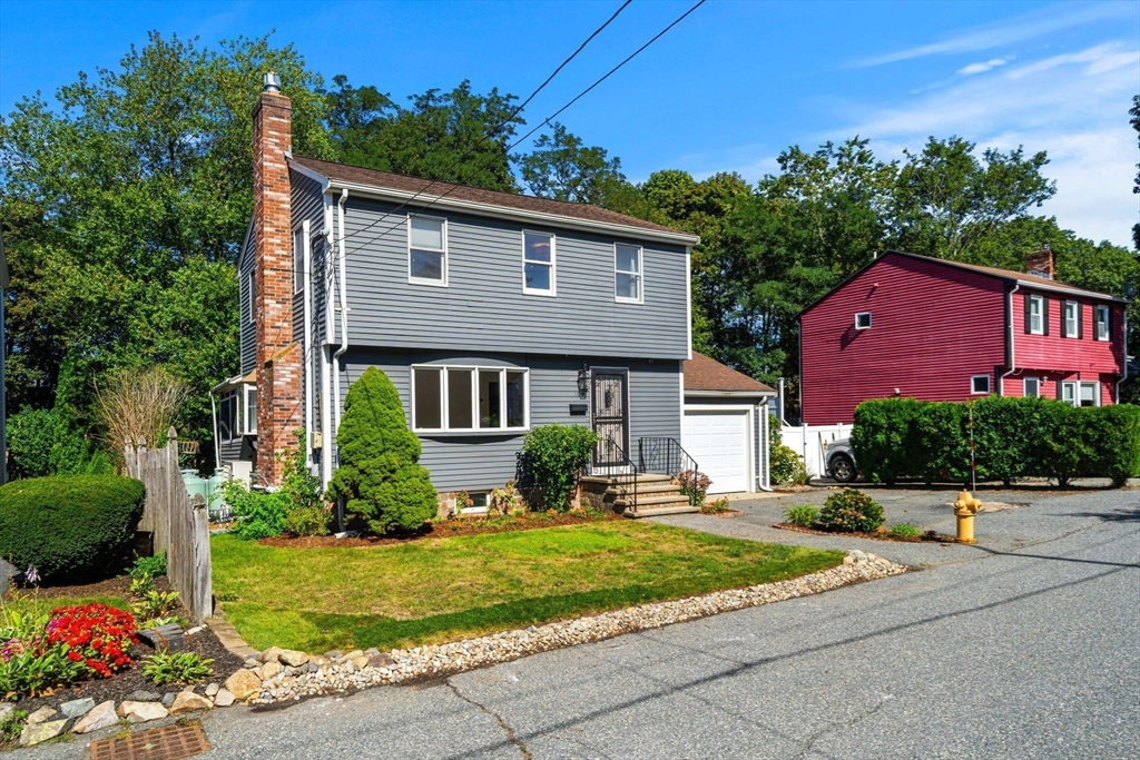 16 Horne Ave in Medford