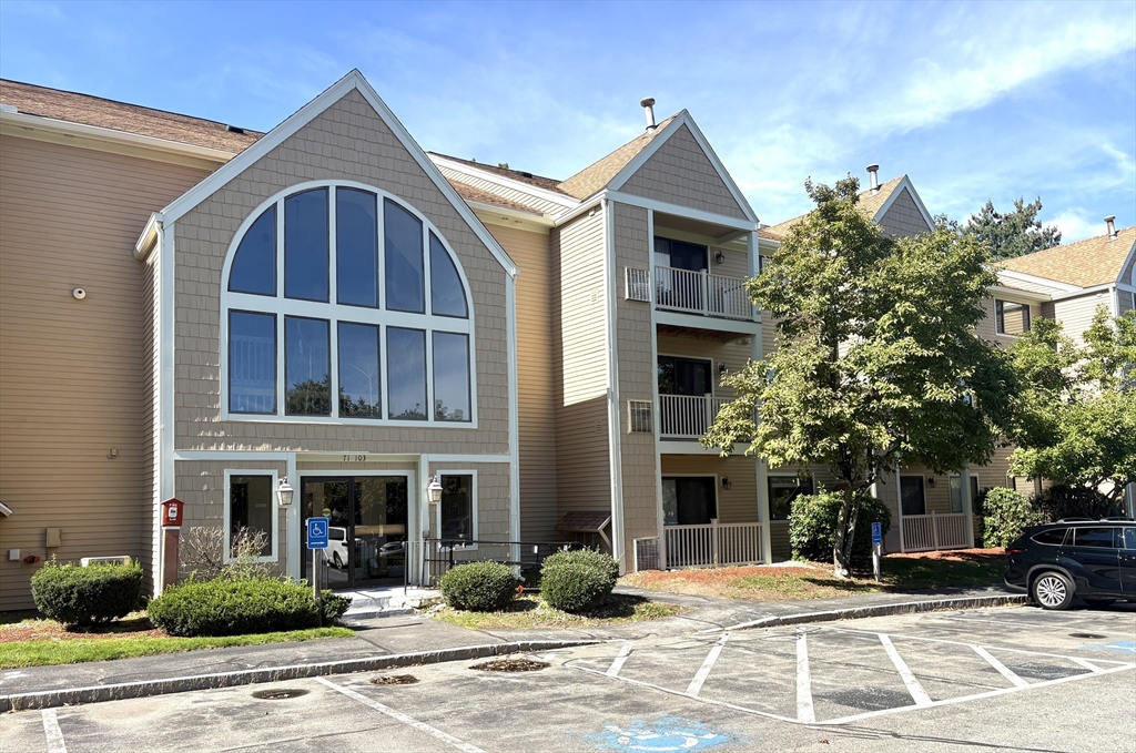 81 Hunters Run Place #81 in Haverhill