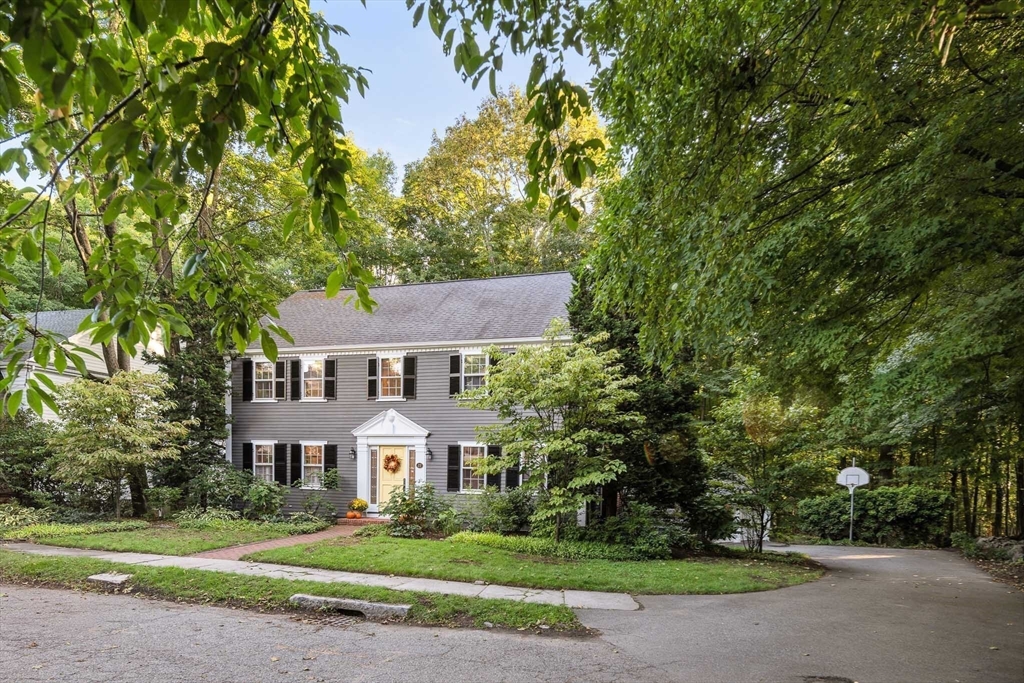 22 Garfield Road in Belmont