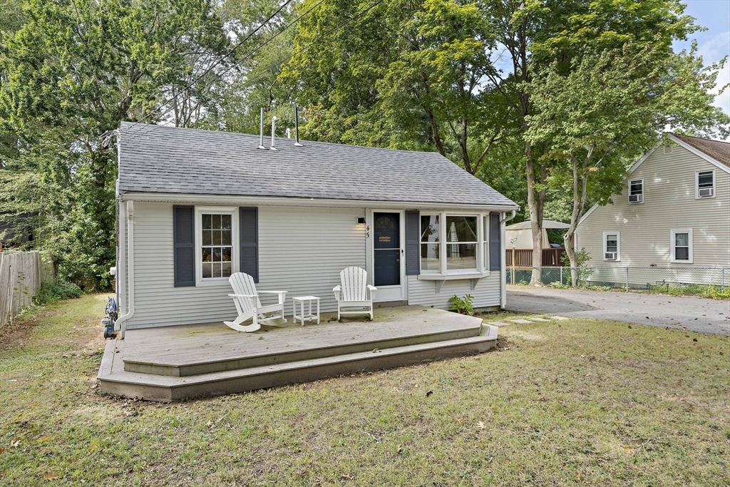 45 Coleman St in Abington