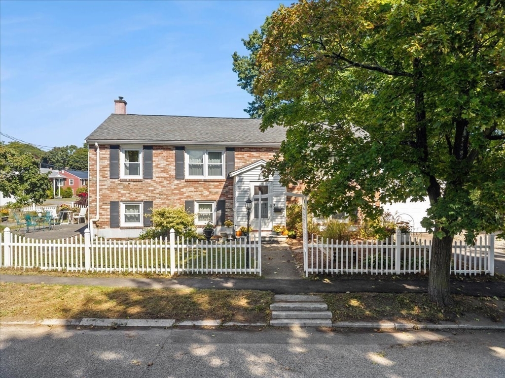 116 Running Brook Rd. in West Roxbury