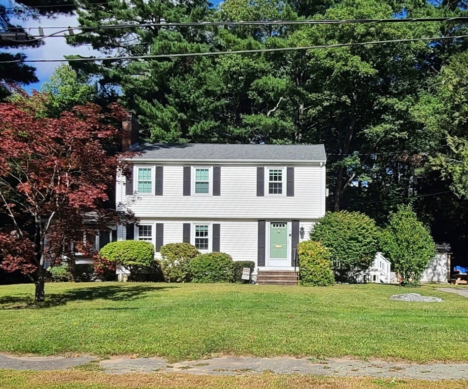 9 Joal Ave in Walpole