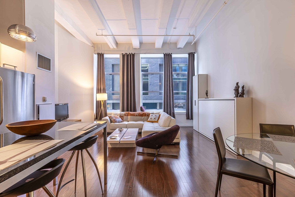 88 Kingston St #2D in Boston