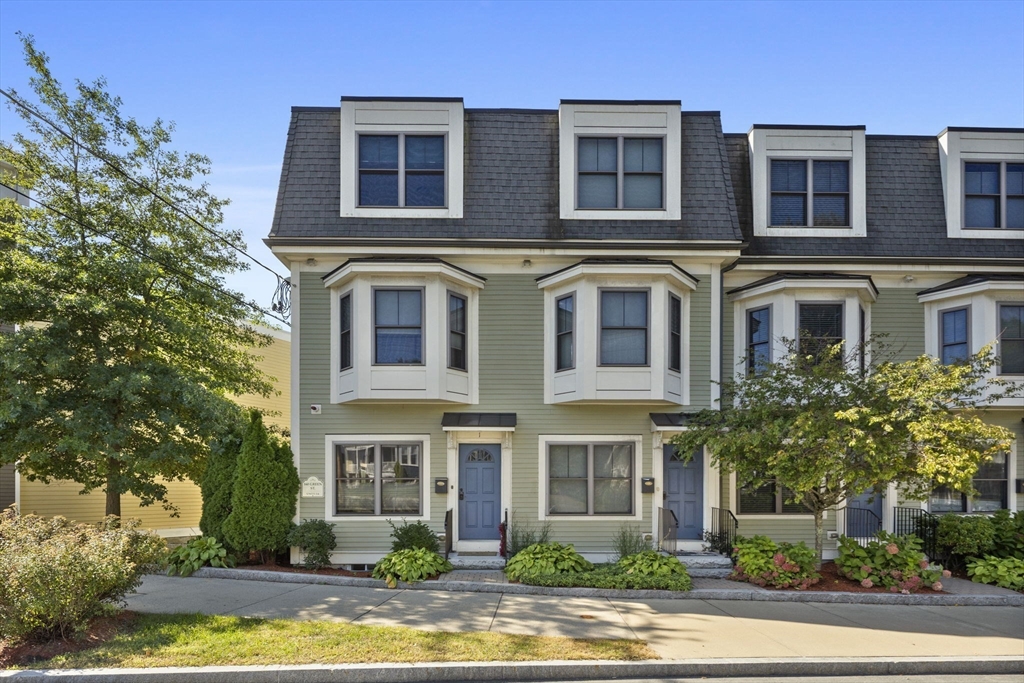 160 Green Street #1 in Melrose