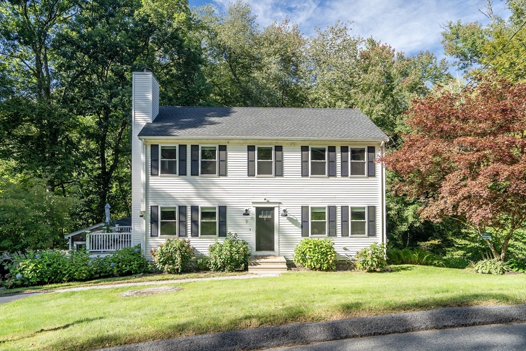 7 Duffield Rd in Hopkinton