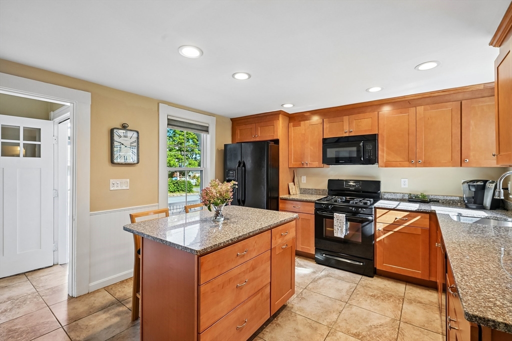 18 Highland Ave in North Chelmsford
