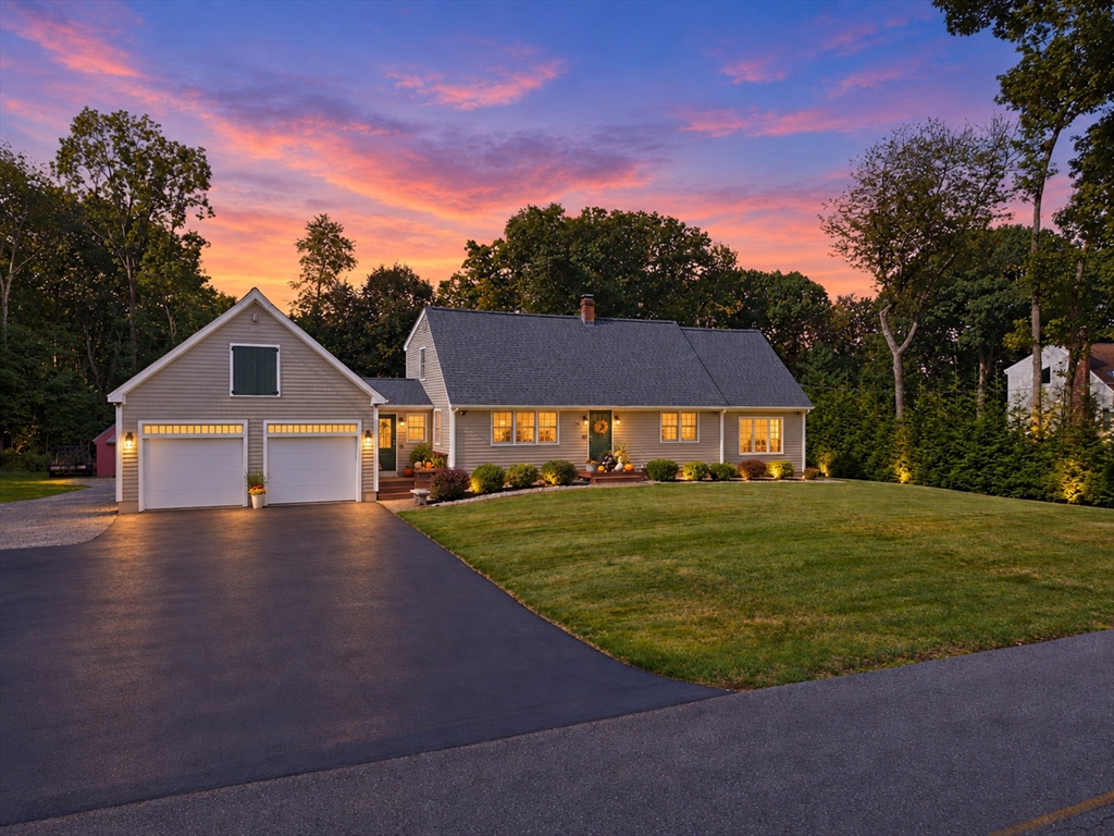 80 Dodge Hill Rd in Sutton