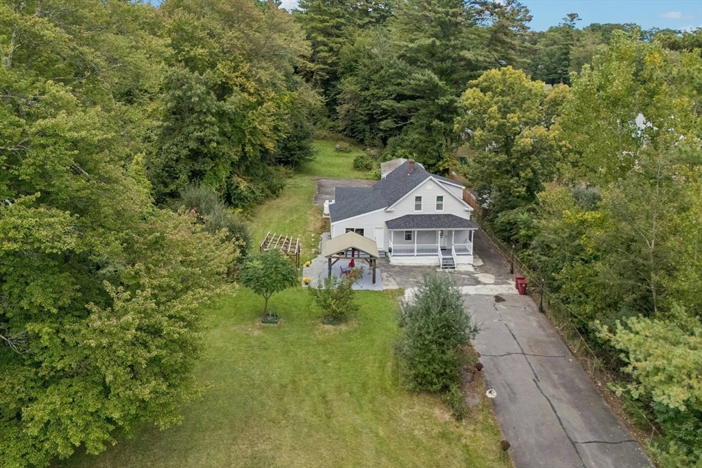 31 Parham Rd in Tyngsboro