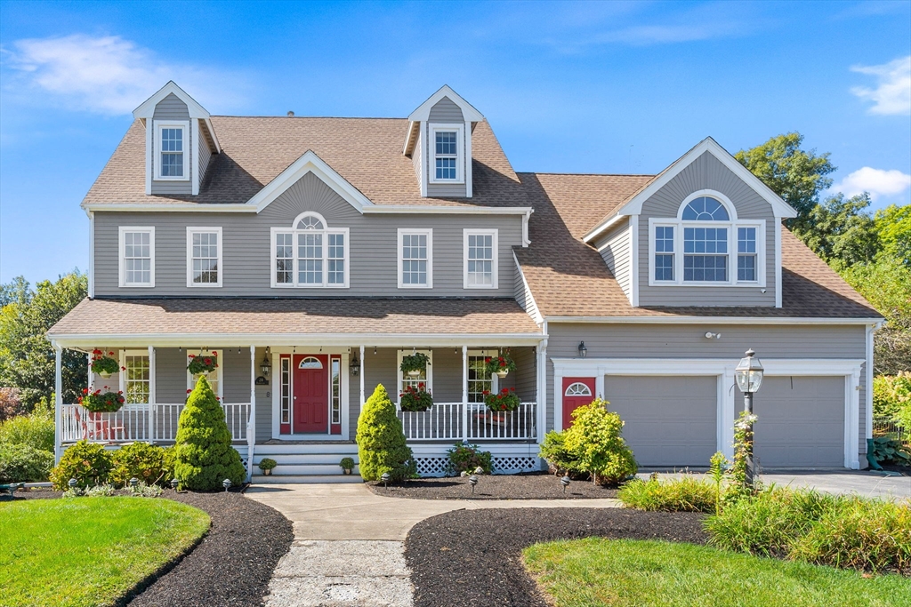 28 Farmington Drive in Shrewsbury