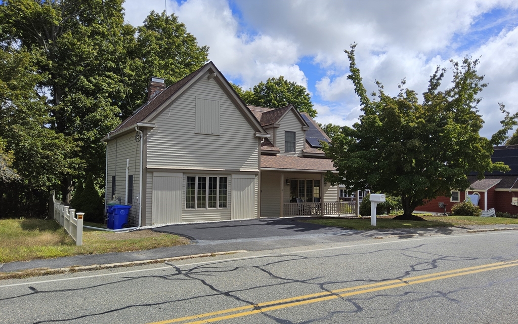 63 Pleasant St in Rockland