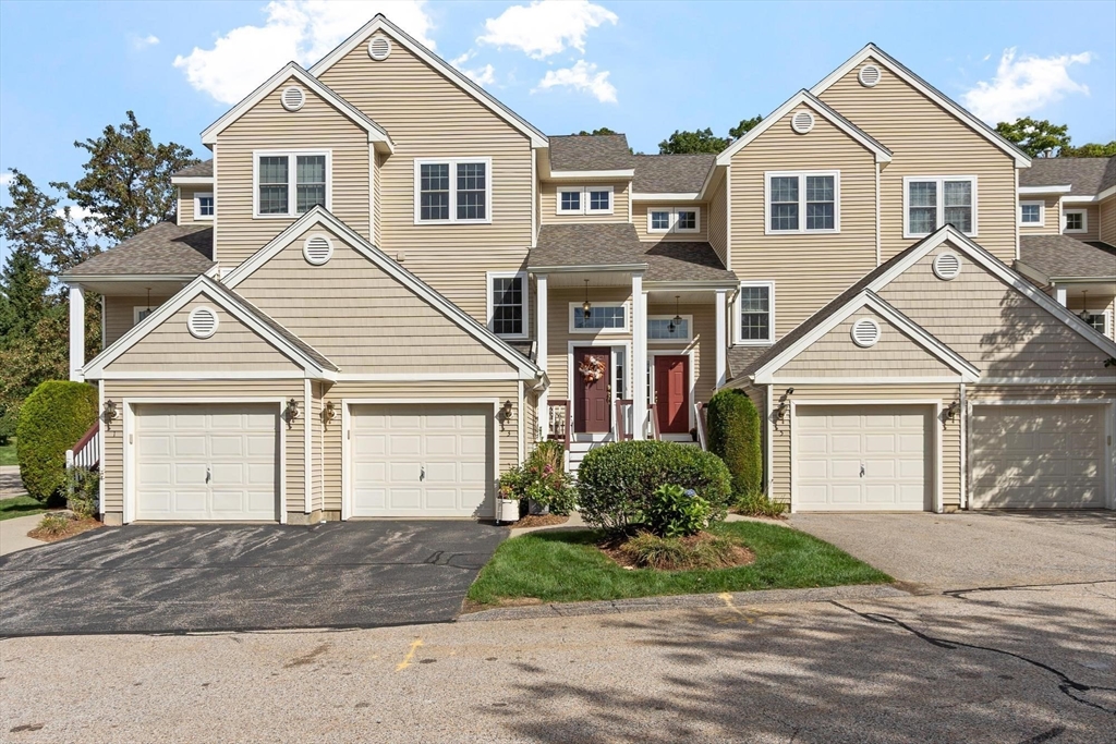 3 Robert Cir #3 in North Grafton