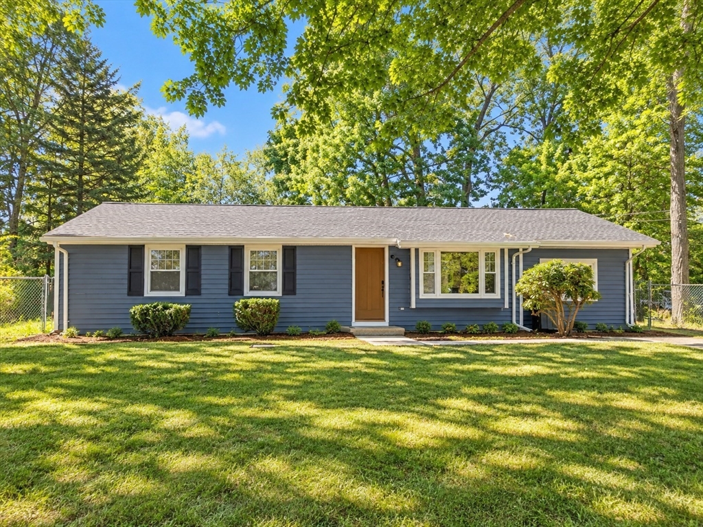 118 Deanna Rd in Brockton