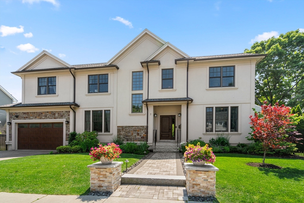 7 Fredette Road in Newton Center