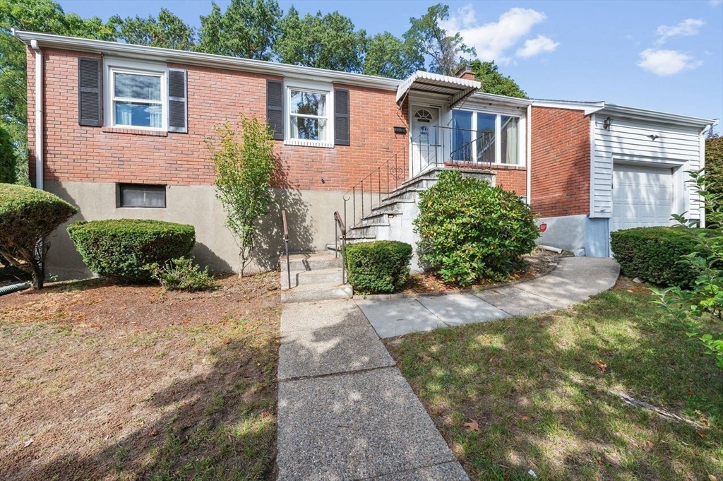 195 Temple Road in Waltham