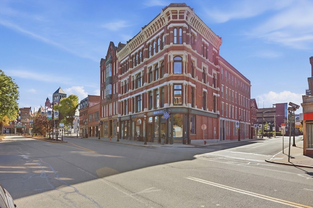 219 Central Street #2B in Lowell