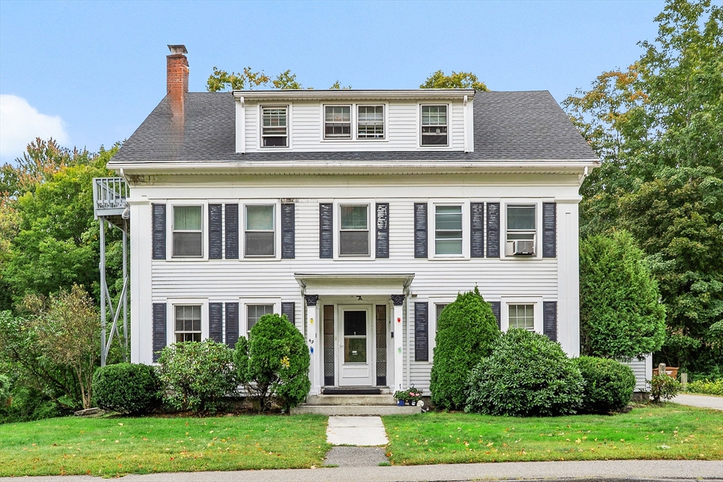 49 South St in Northborough