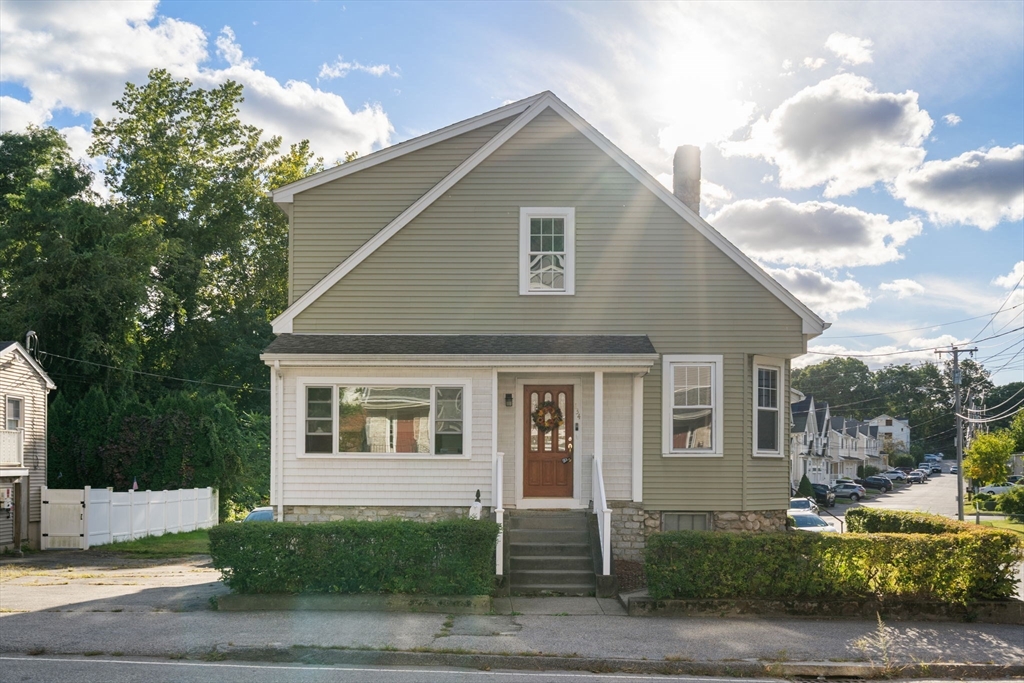 134 Commonwealth Ave in Worcester