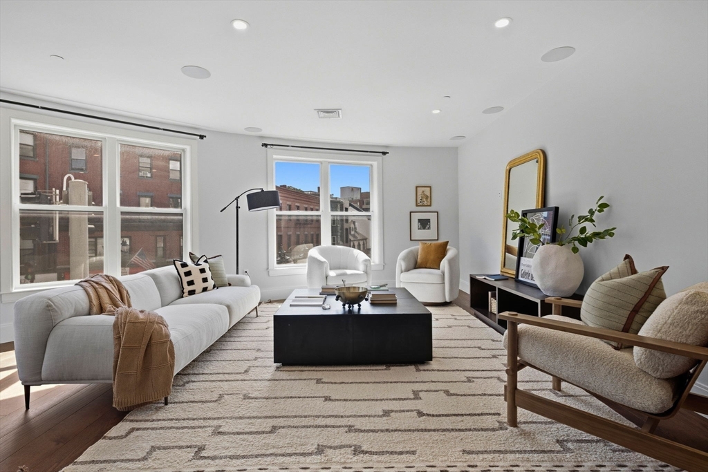 480 W Broadway #104 in Boston