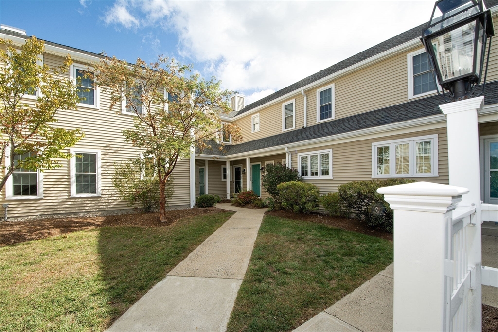 365 Tilden Commons Ln #365 in Braintree