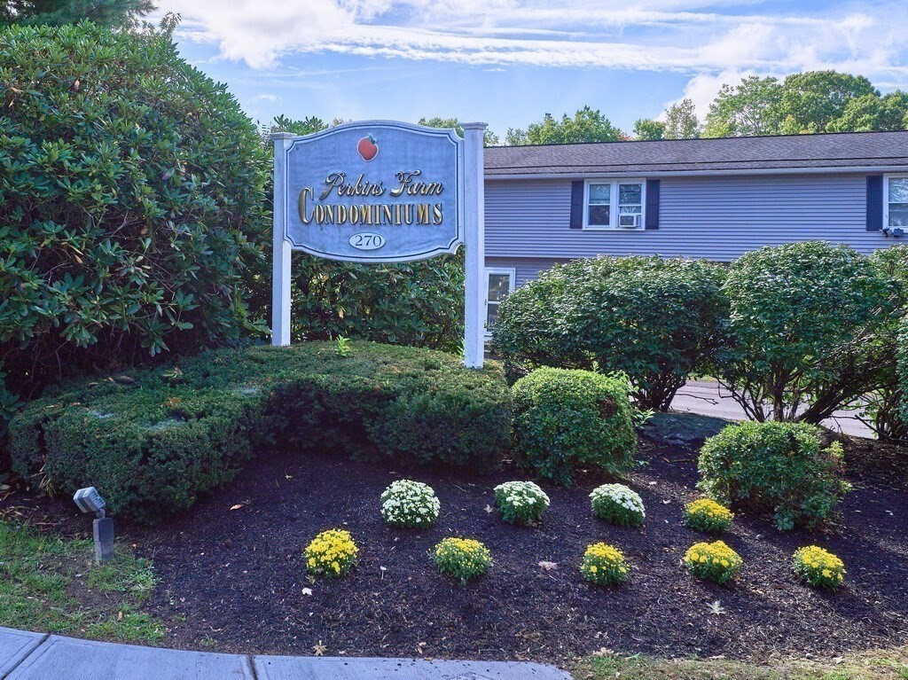 270 Sunderland Rd #40 in Worcester