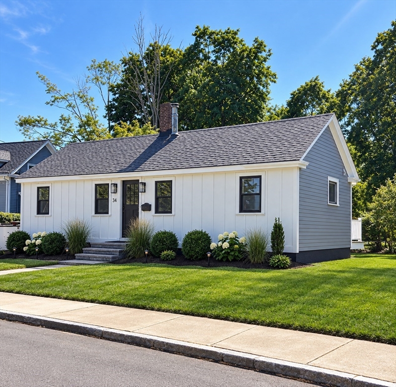 34 Day Street in North Easton