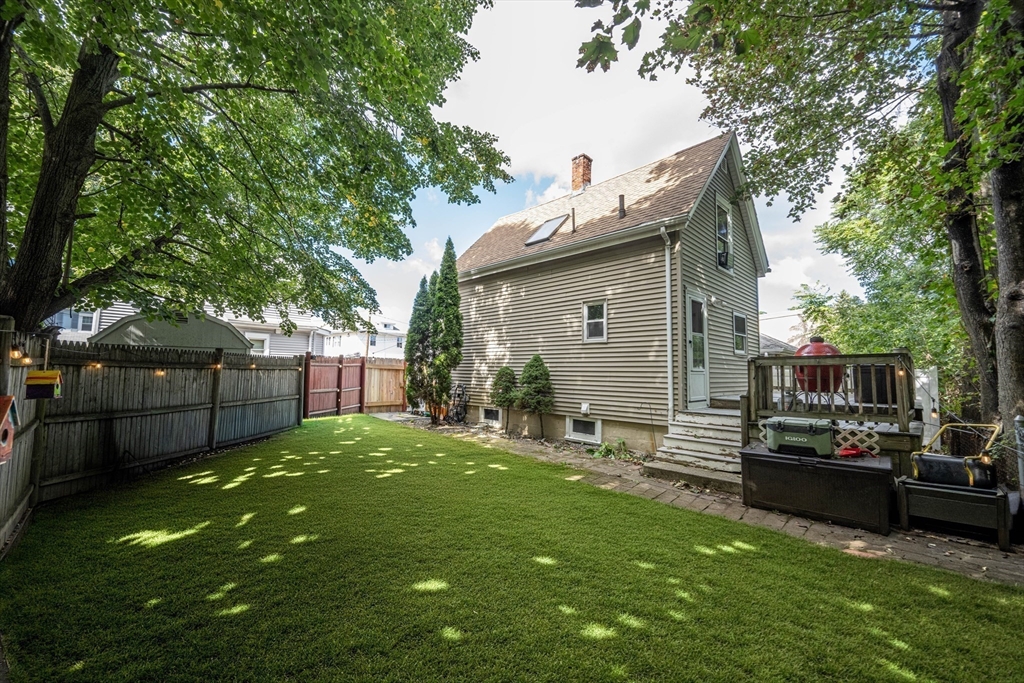 20 Ames St in Lynn
