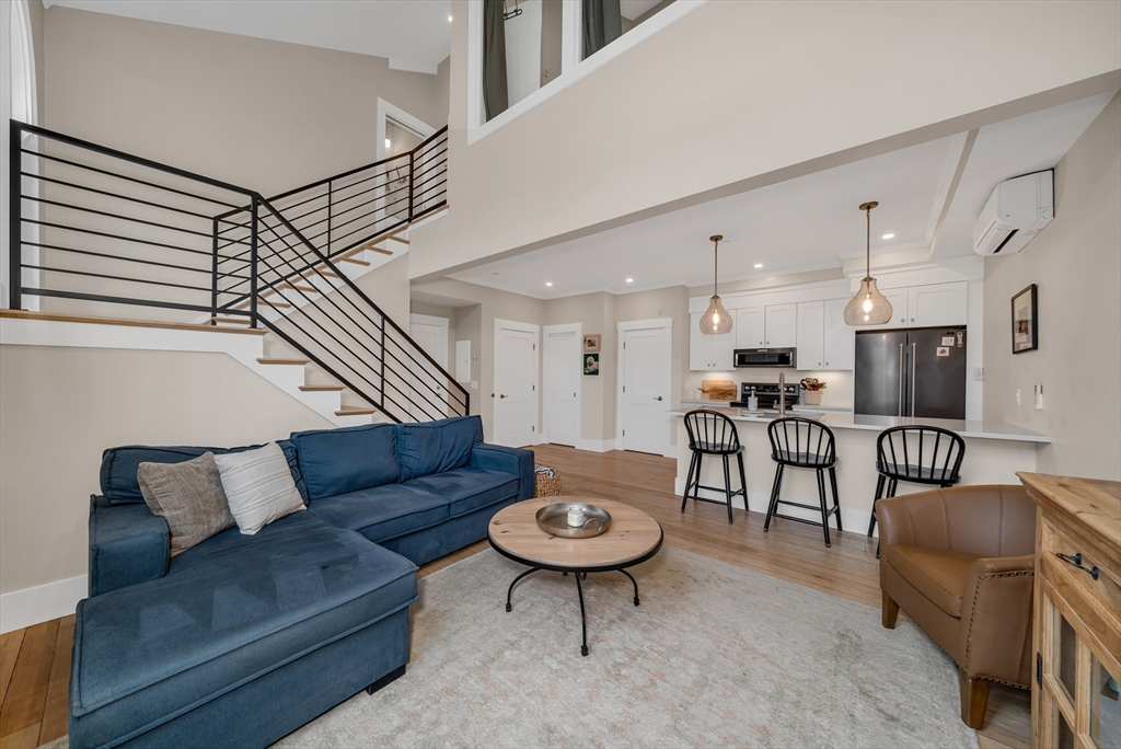 142 Main St #4 in Amesbury