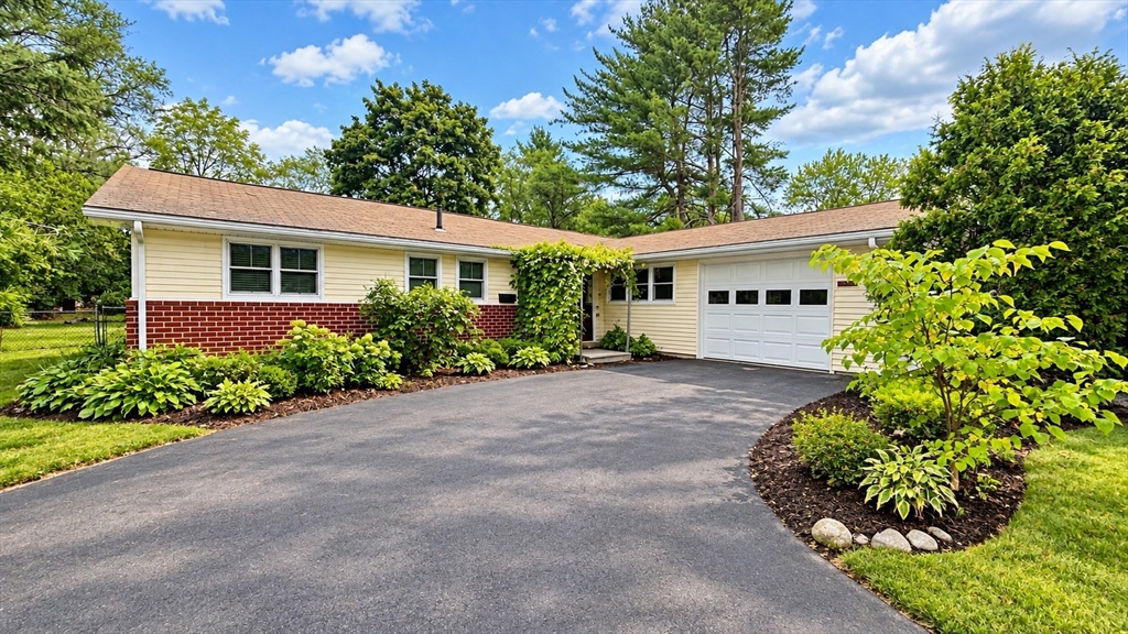 14 Cornell Rd in Framingham