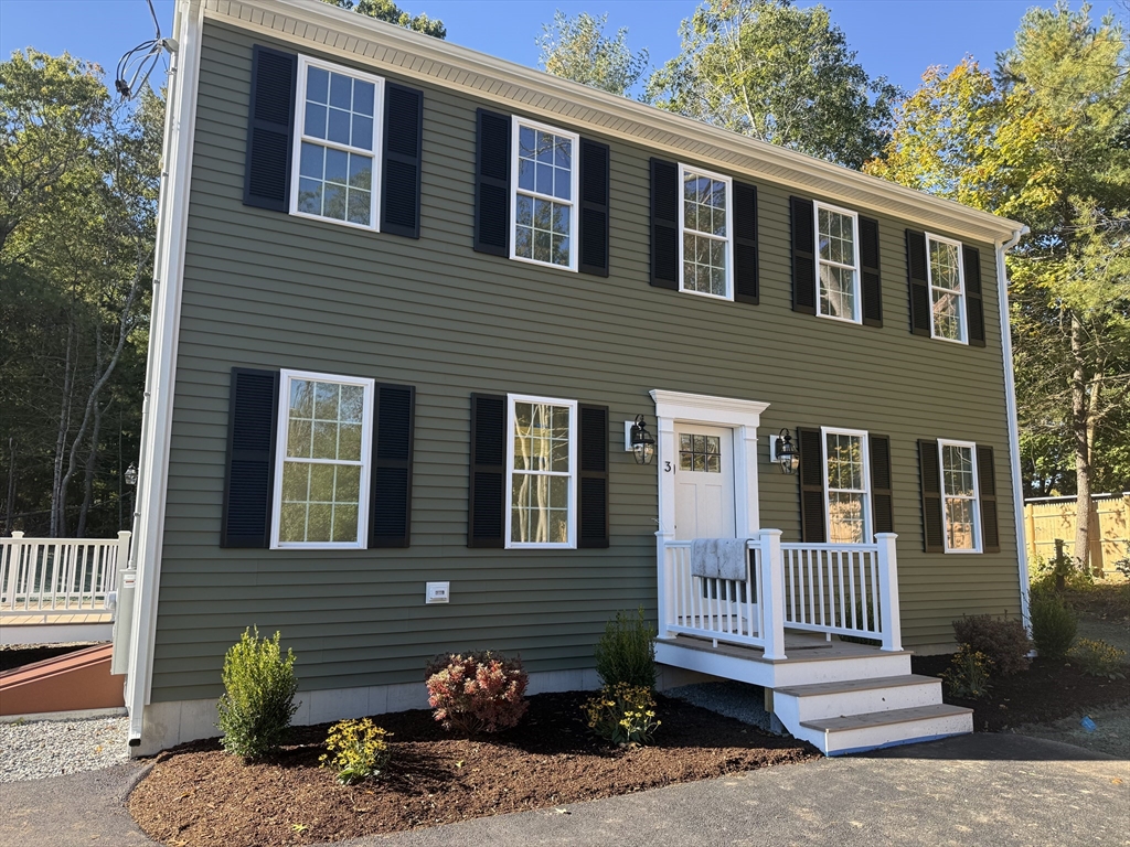 3 Cranberry Rd in Carver