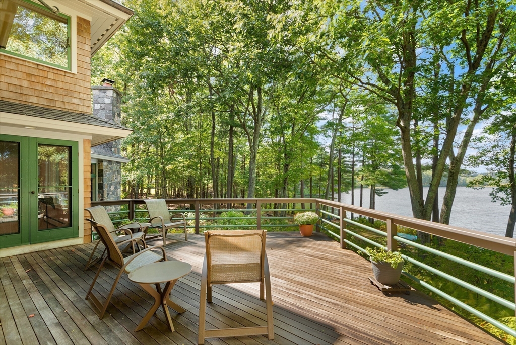 42 Great Pond Drive in Boxford