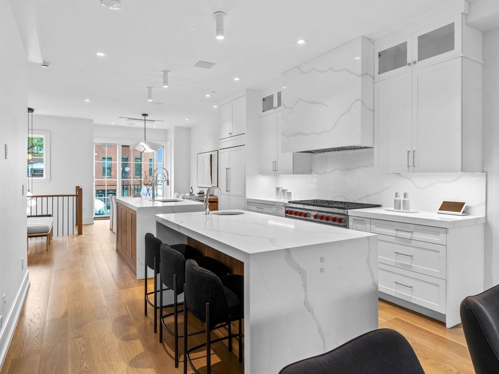 555 E BROADWAY #555 in Boston
