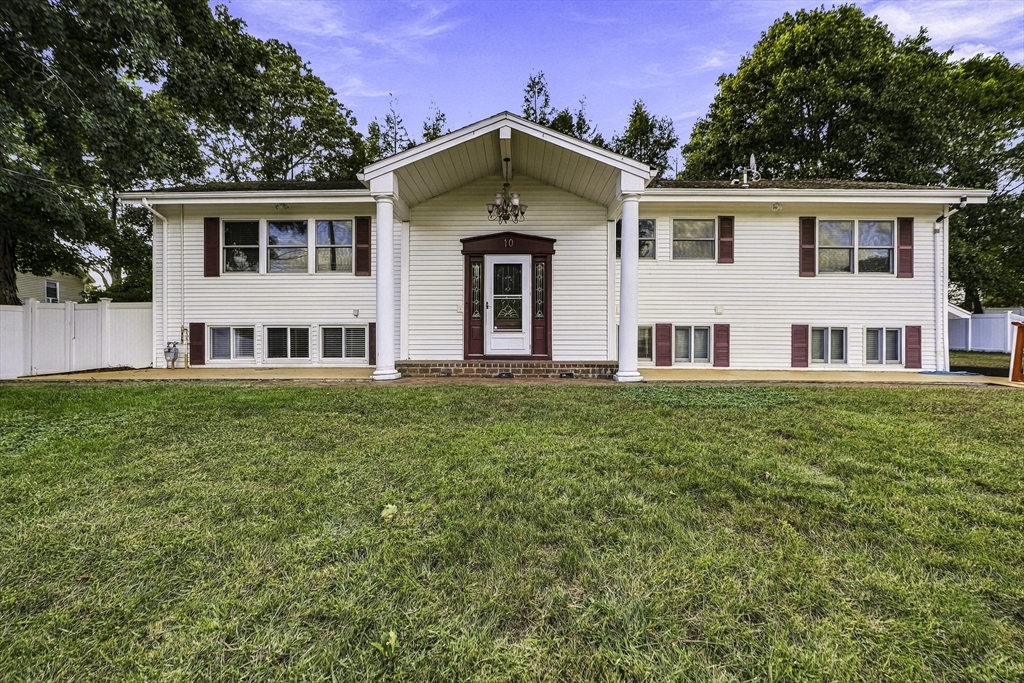 10 Munson Street in Hudson