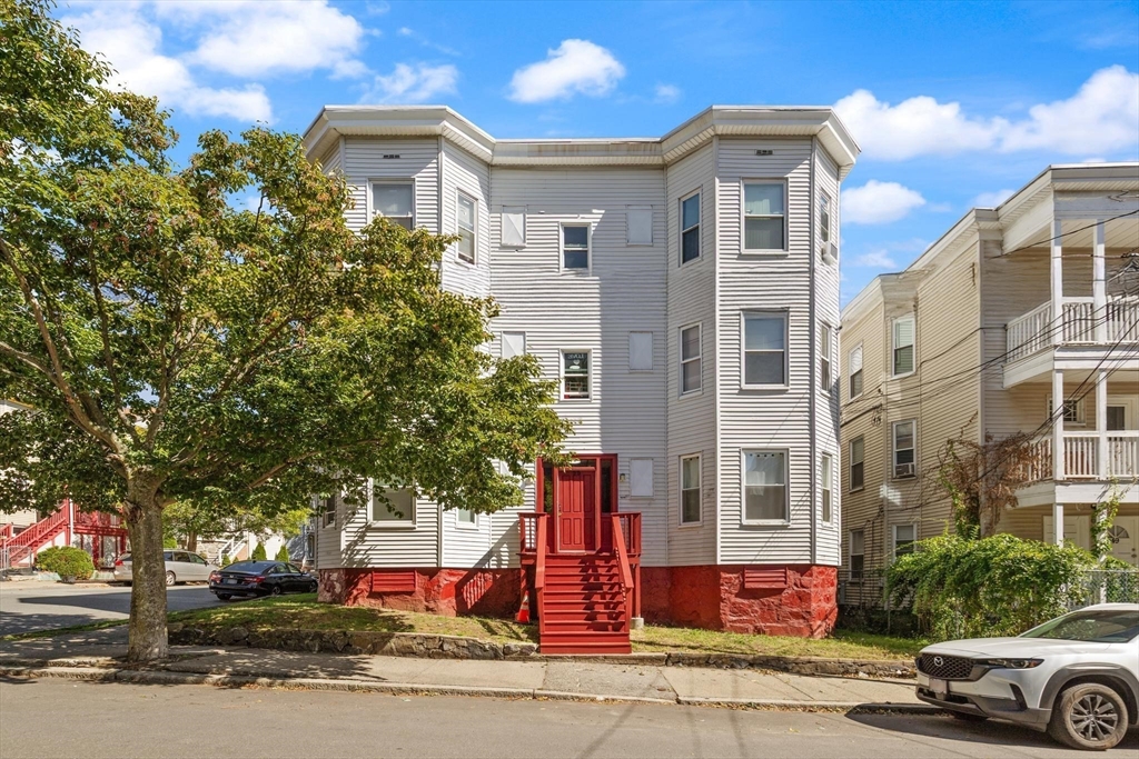 55 Rock Ave in Lynn