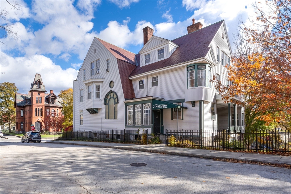 5 CLAREMONT ST in Worcester