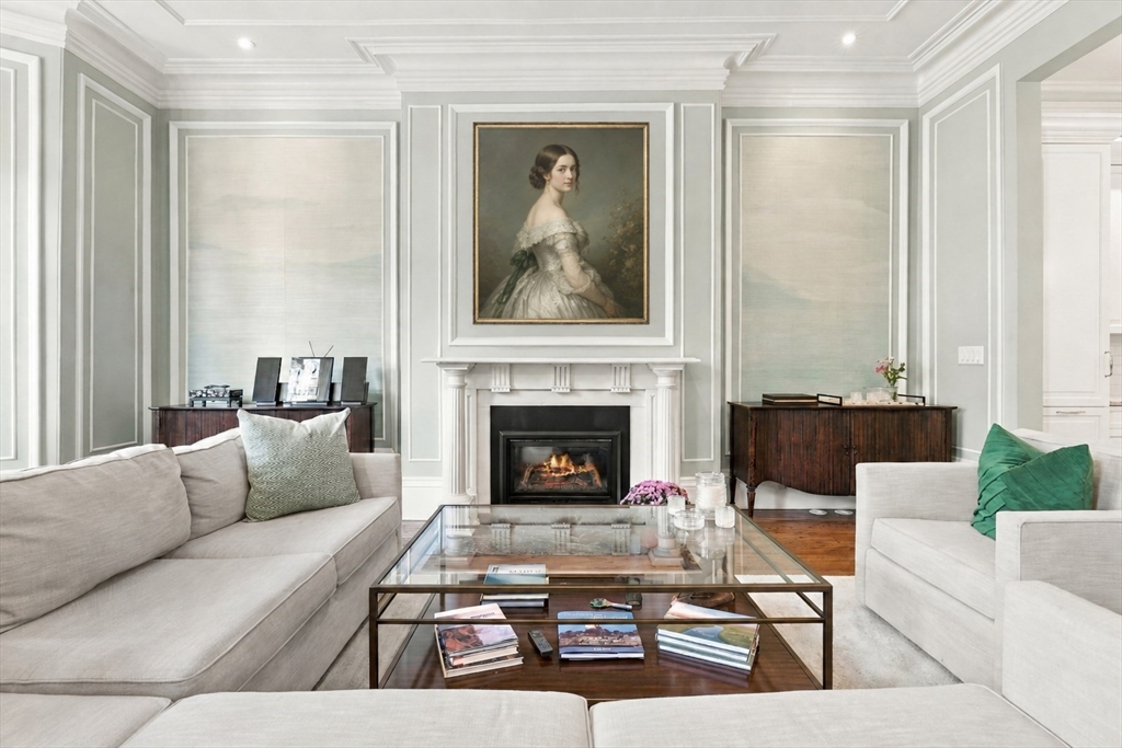 166 Marlborough St #2 in Boston