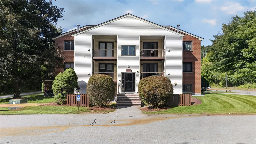 189 Littleton Rd #15 in Chelmsford