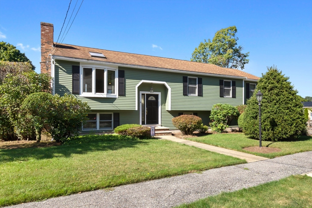 8 College Lane in Beverly
