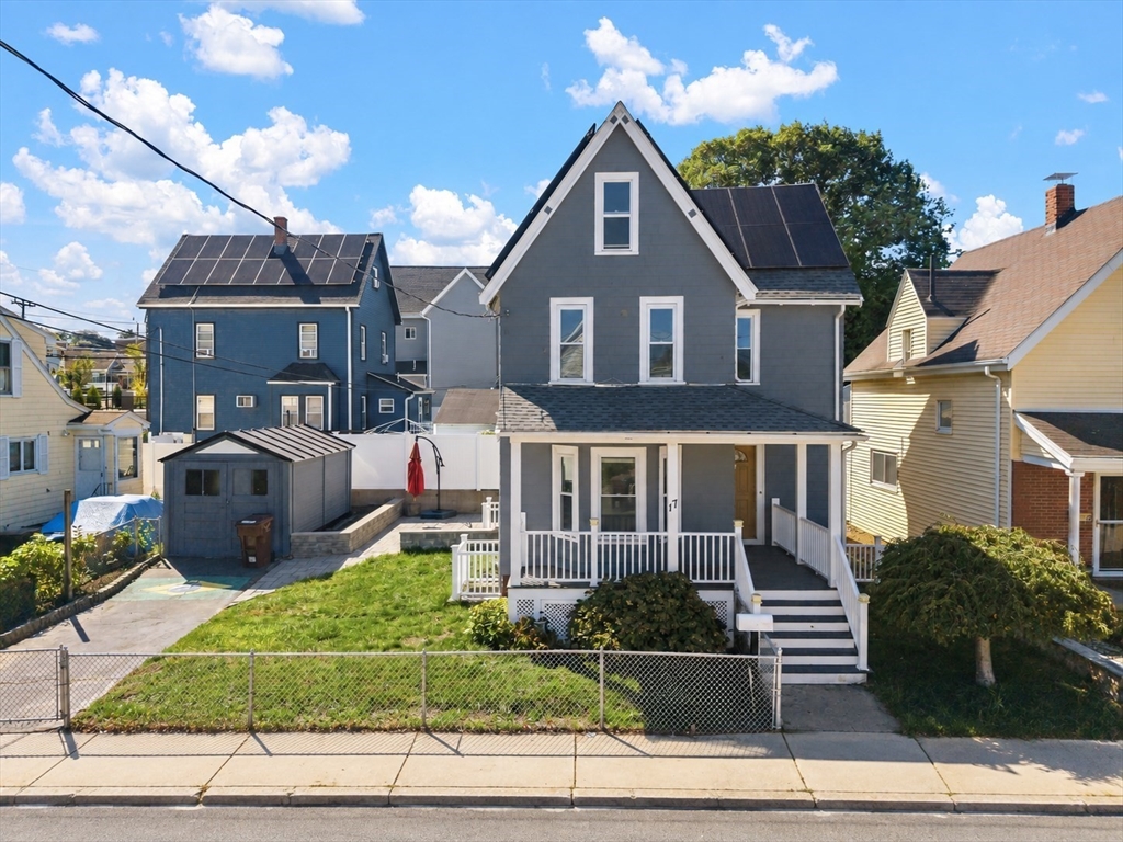 17 Estes St in Everett