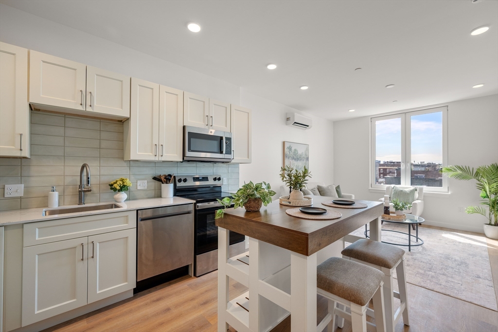 440 Broadway #403 in Chelsea